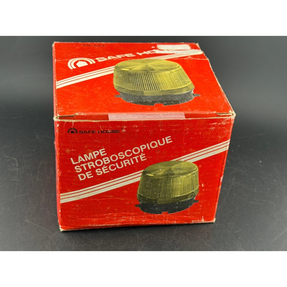 Vintage Radio Shack Safe House Security Strobe Light: 49-527 Xenon 12VDC Safety